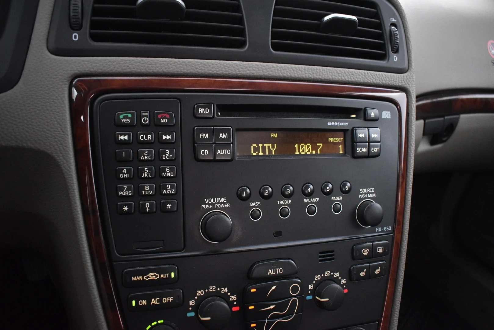 Car Image - 3R5YtsakmGYbUBLJLzfX53