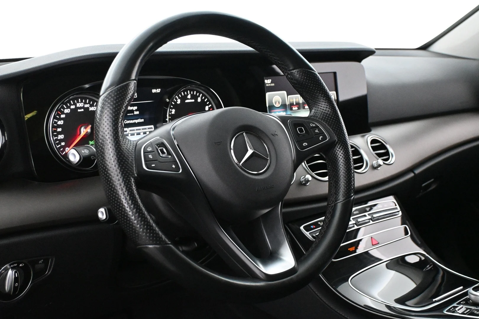 Car Image - 5DkdLWNkQQcC46QNSS8G3x