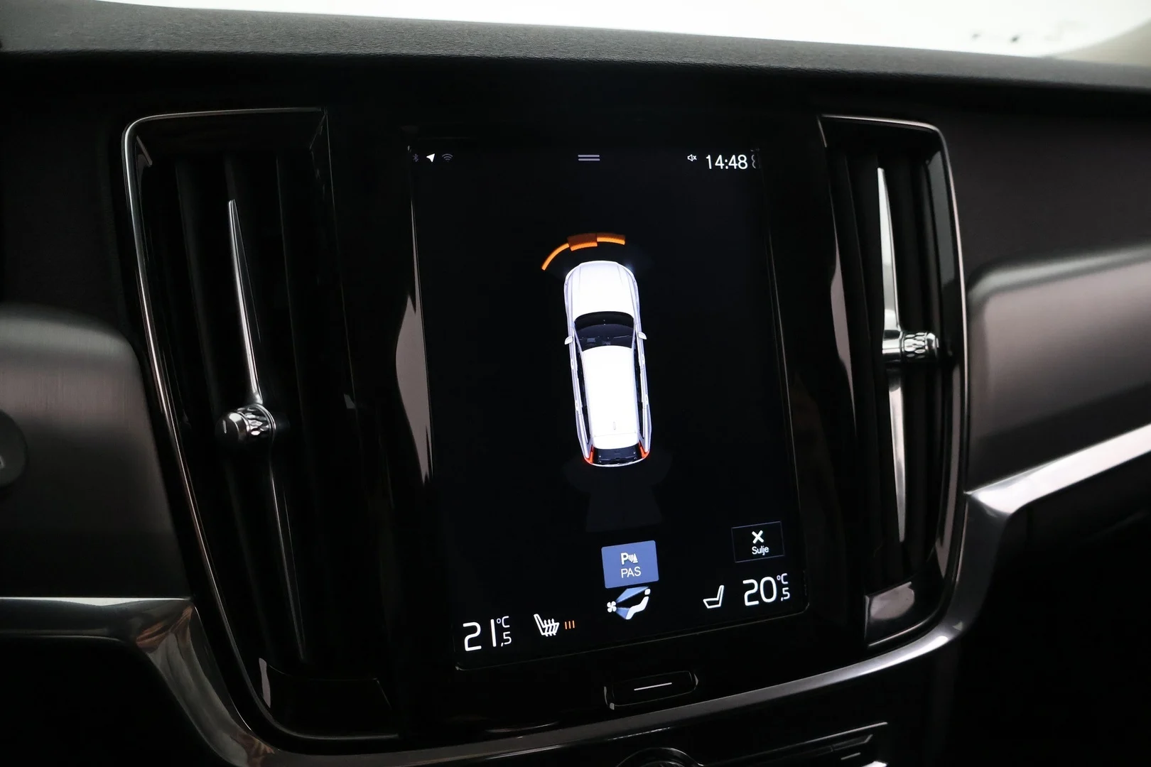 Car Image - 5pYcZLHqQvjZT1u6wNxLDa
