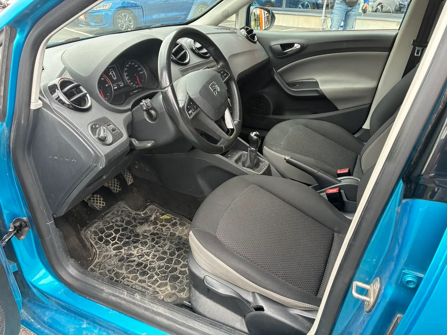 Car Image - 1ktIelNyVWMCu3HUivpKuX
