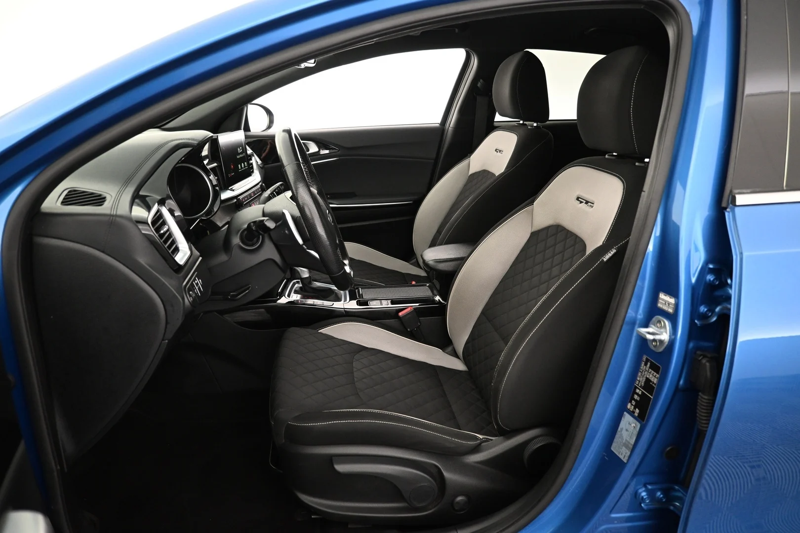 Car Image - 1NQToc14EJlLjwNPHYqYEX