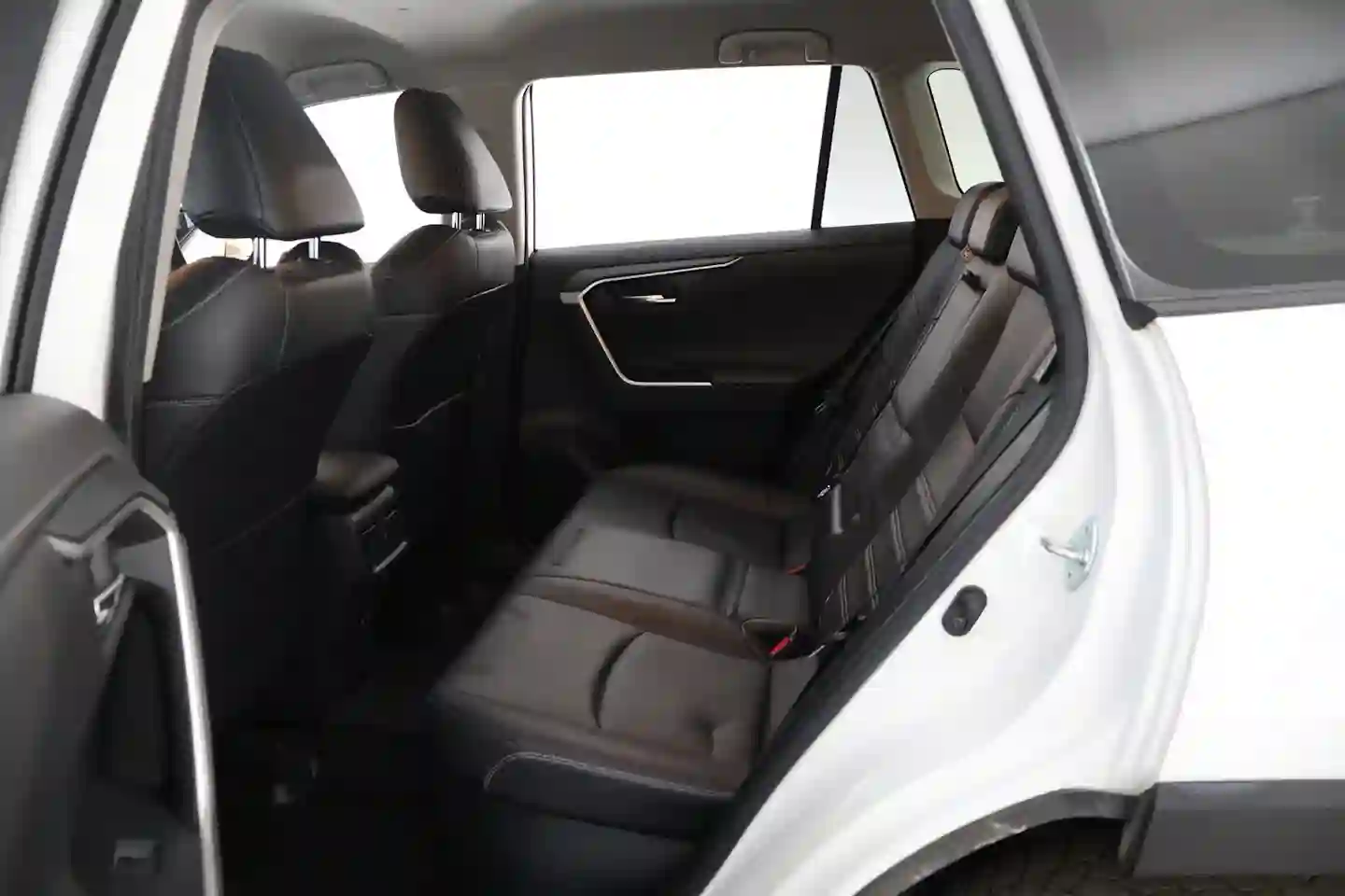 Car Image - 54lEwDgPemgLFdNwVlgiHg