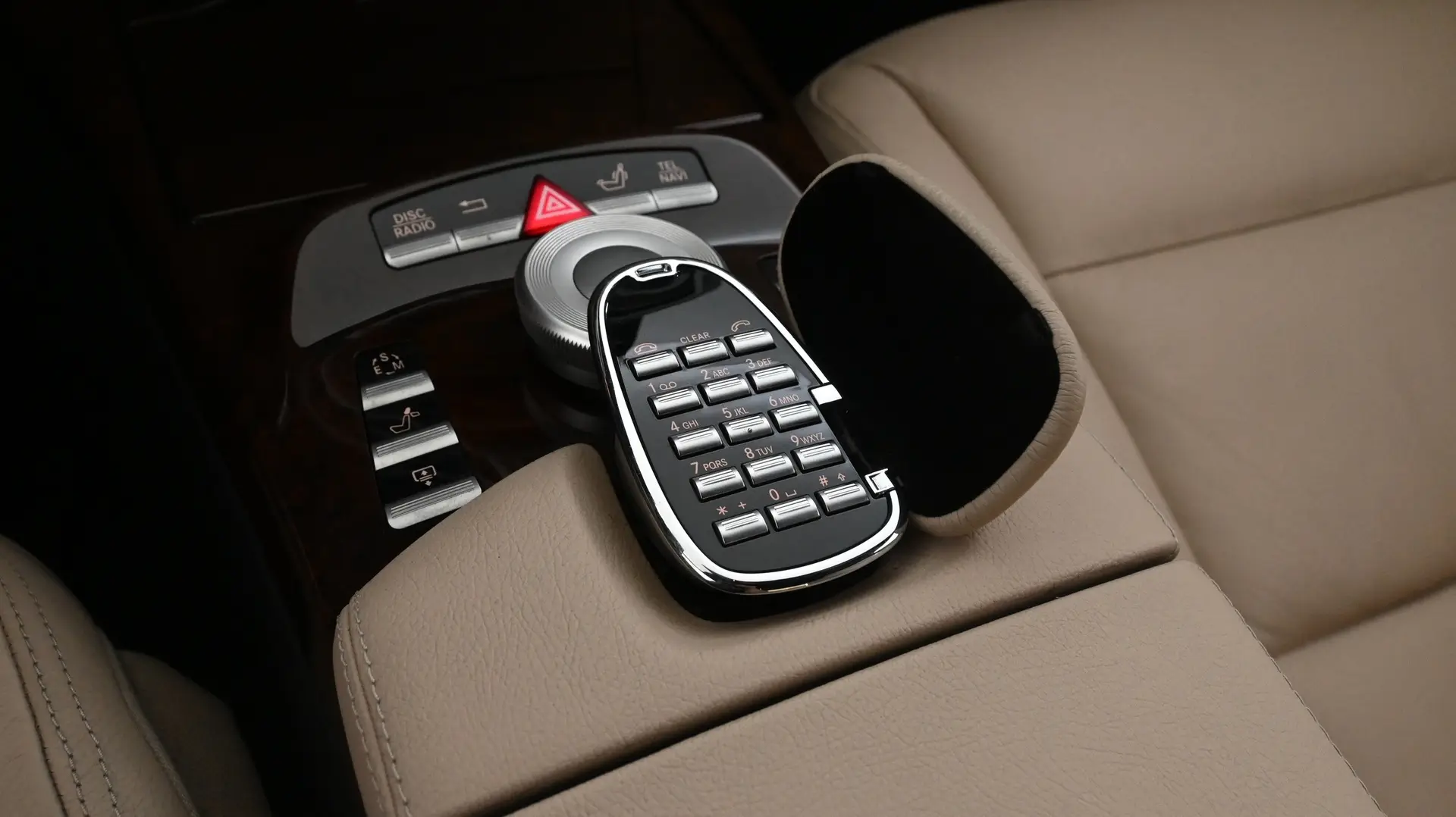Car Image - 2jjB1OiW6LEvzJjcJ4Rp6z