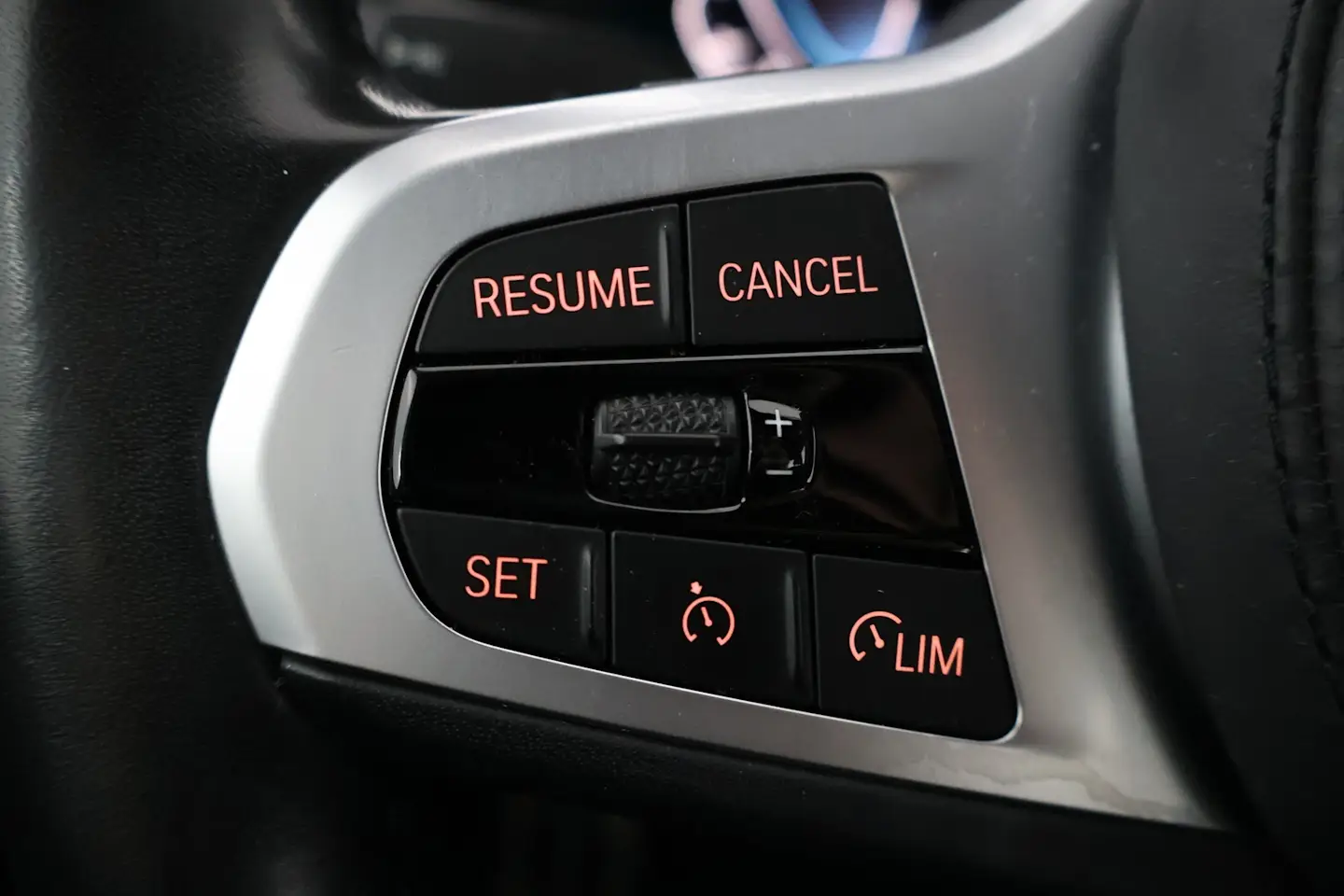 Car Image - 4dlW0SPZk1uF7IrAuai8RL