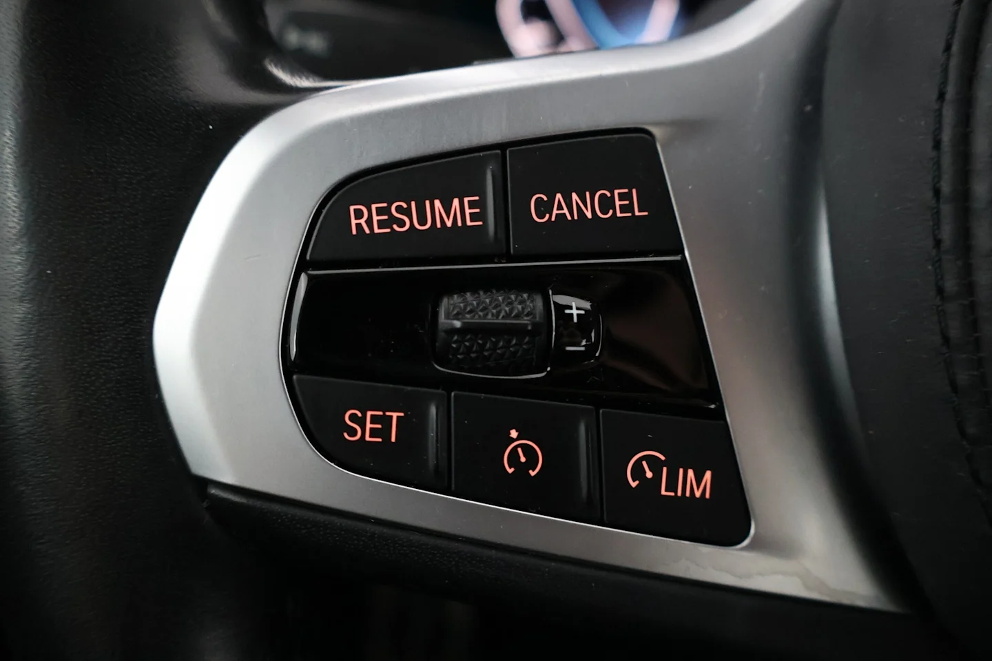 Car Image - 4dlW0SPZk1uF7IrAuai8RL