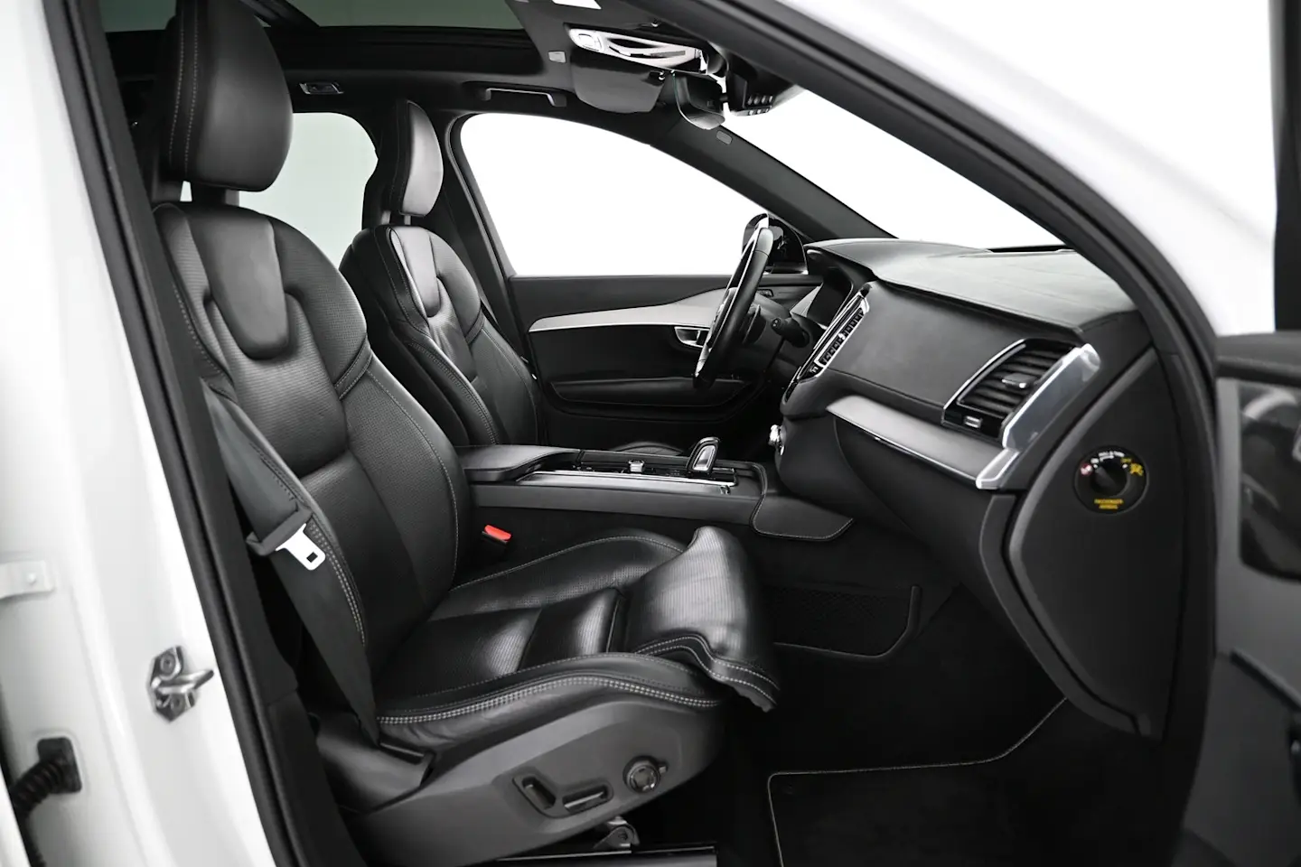 Car Image - 3vTpLUO9CXhuJhwWhlcQRe