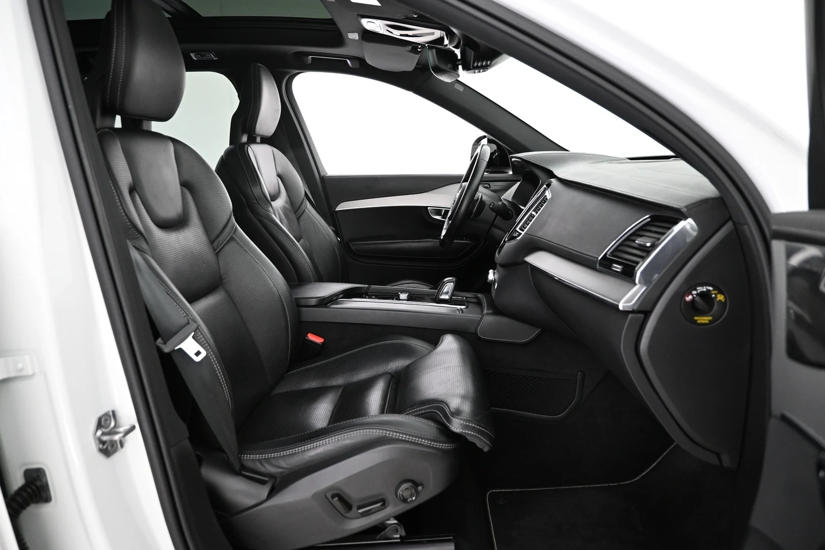 Car Image - 3vTpLUO9CXhuJhwWhlcQRe