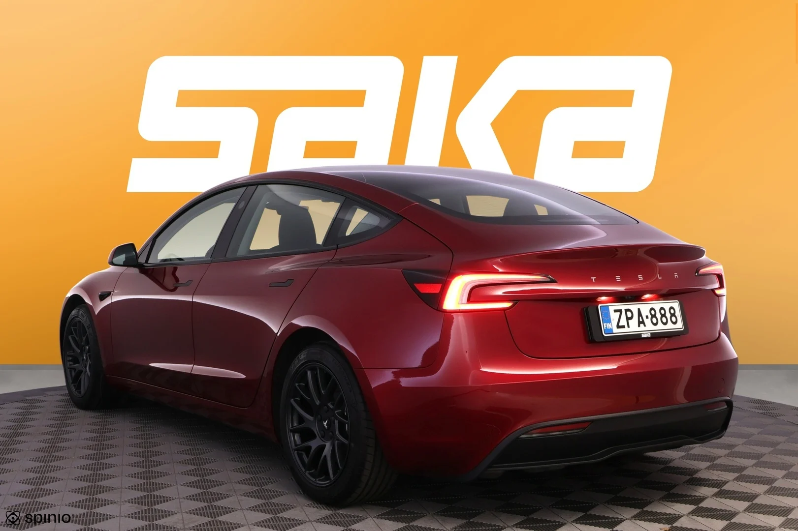 Car Image - E09T1ckkcvIkLdvvl4RPl