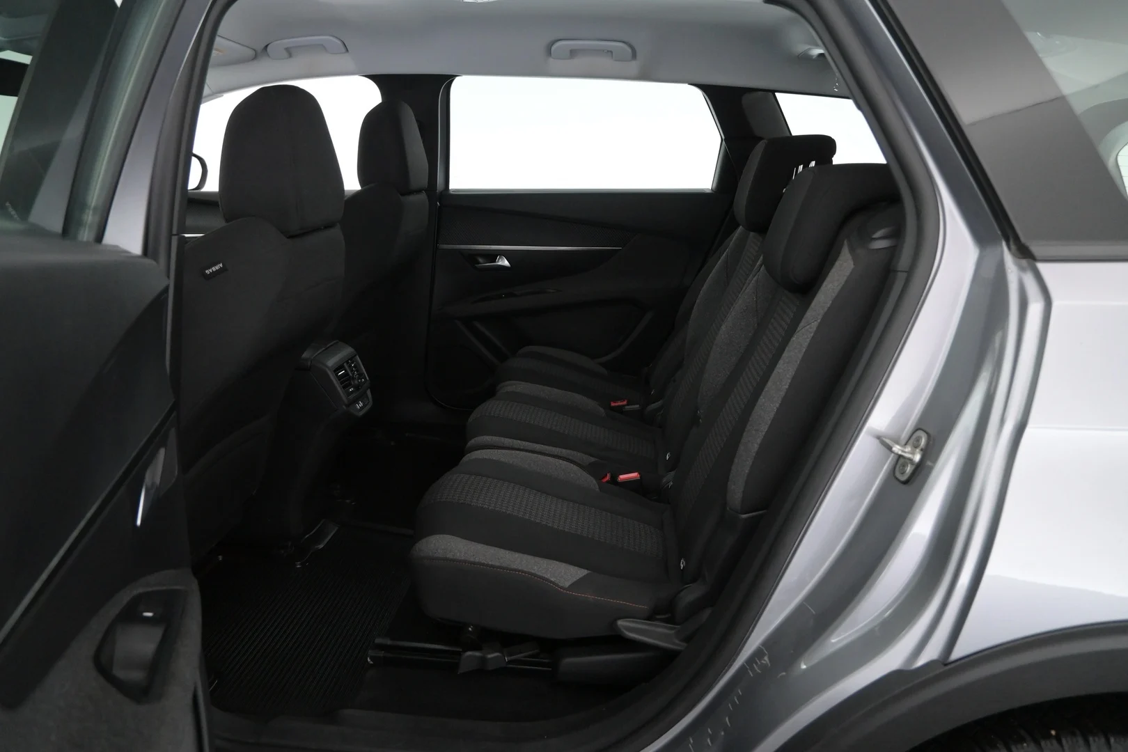 Car Image - 3AFxmMSgORtKZpVlhjvzaL