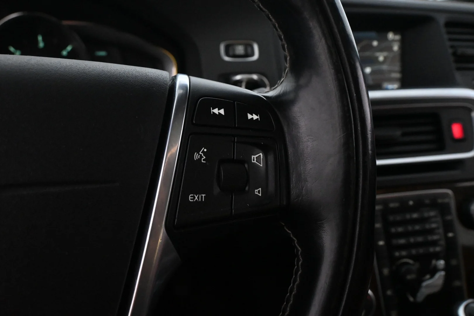 Car Image - 7uHthGtySFWjzgeGJTLOfK