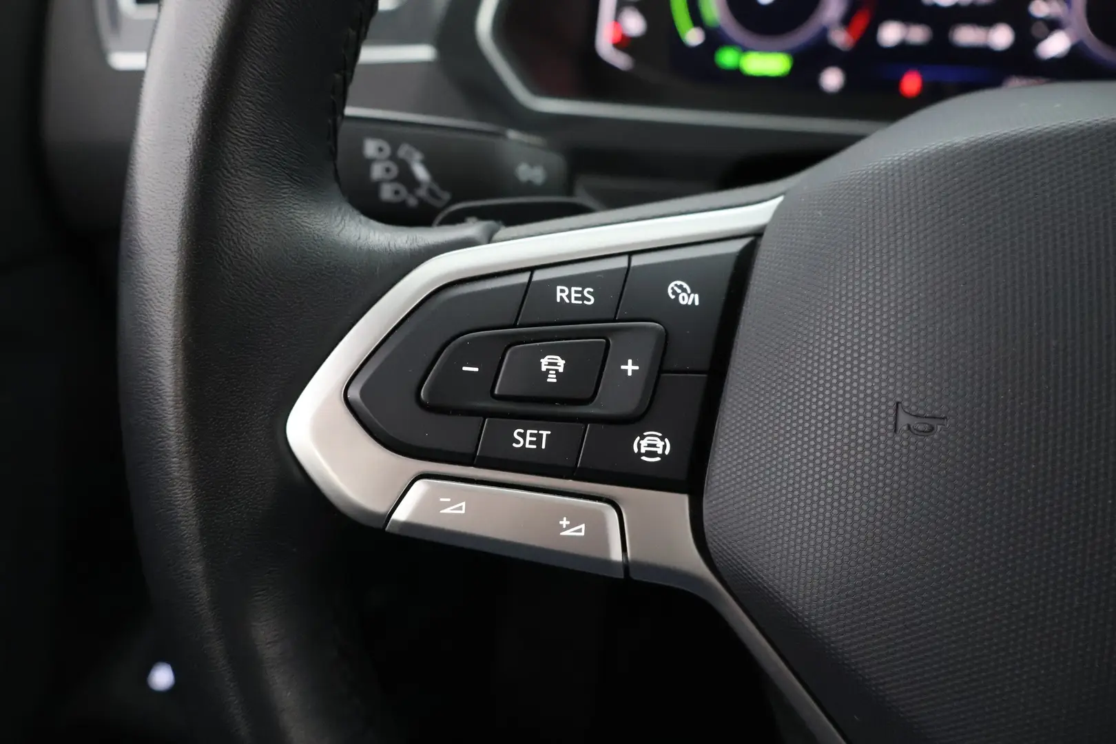 Car Image - 3iuRsQxIUsI2AMWSBKrcfO