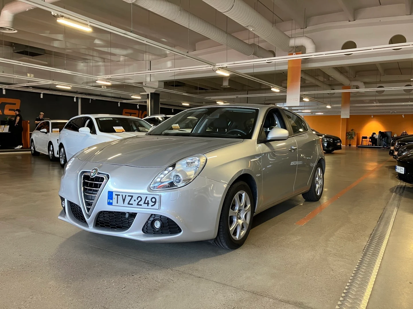 Car Image - 5heMXQYREyGcMsaHVaZ5t