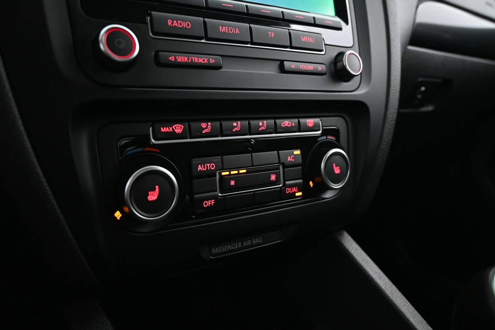 Car Image - 2yN10lbbtBj475sCoGnaEP