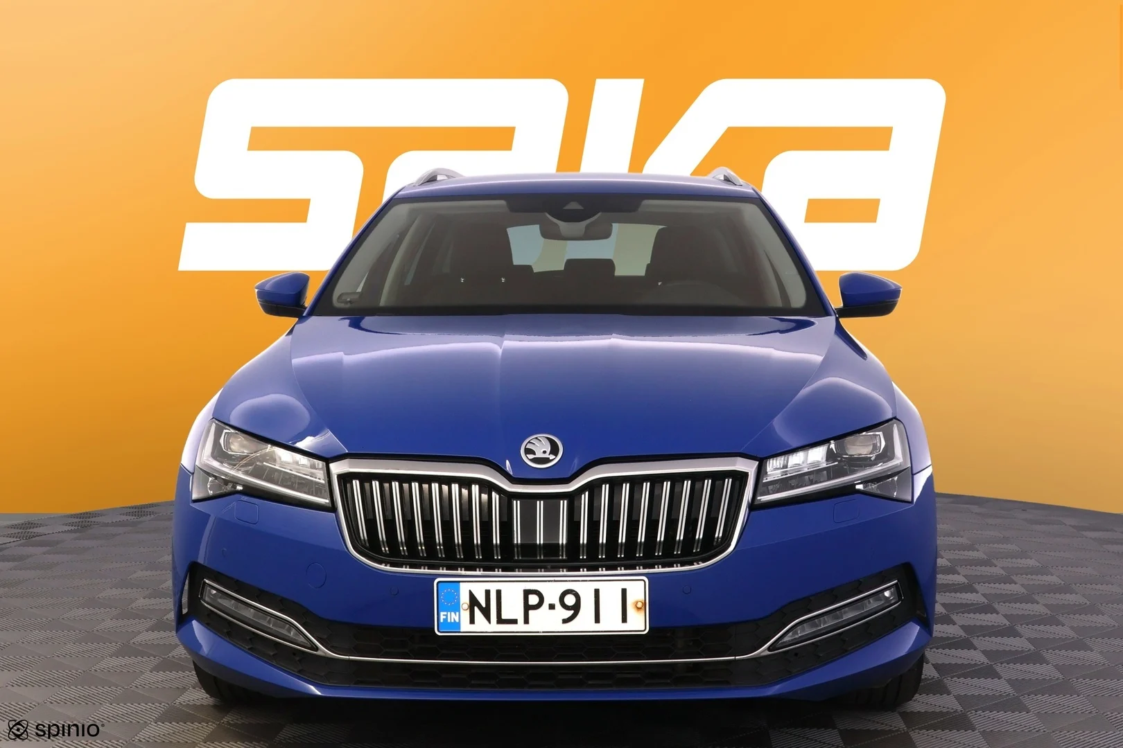 Car Image - 5jxPgzfrXf9zCUWUj6dKwH