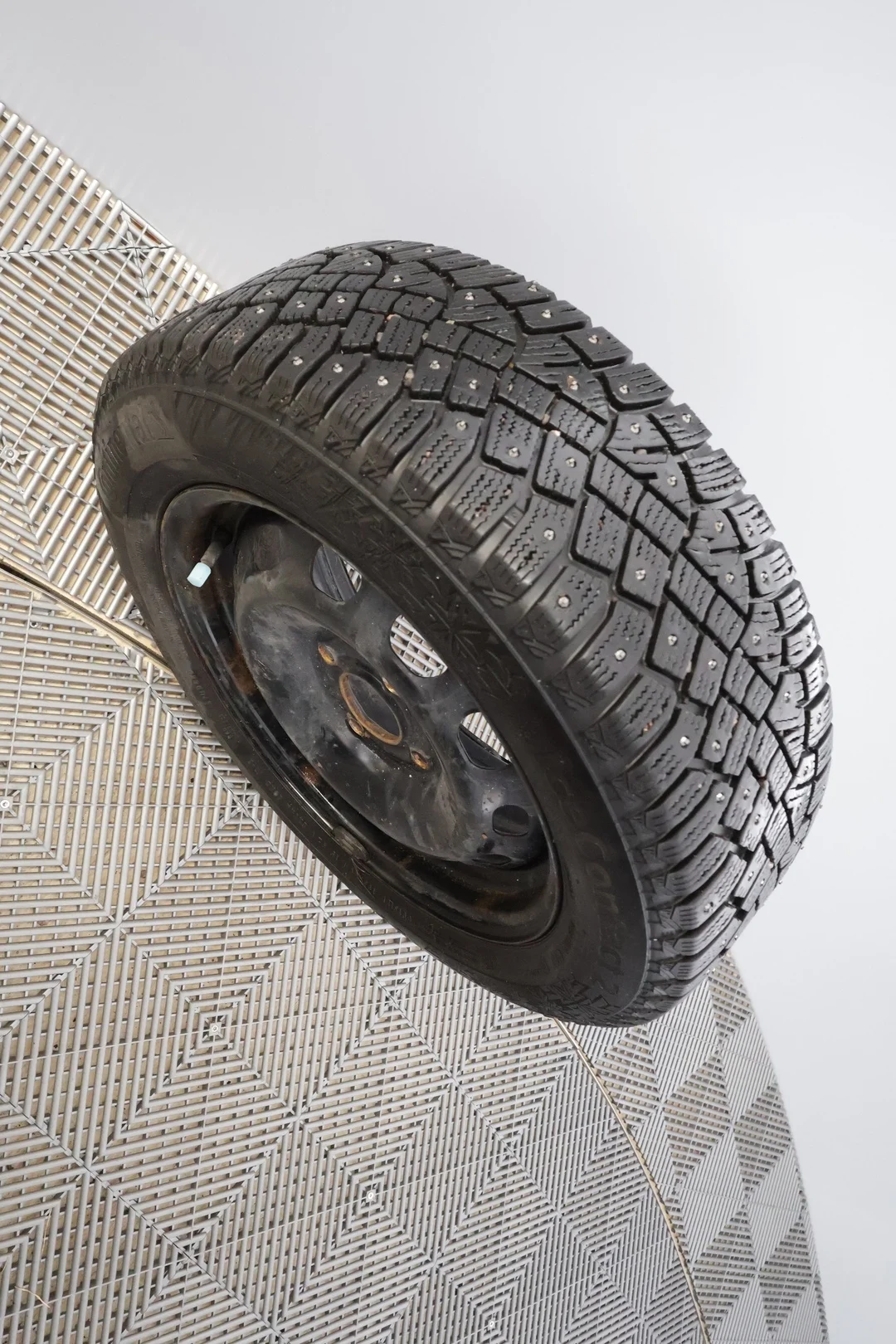 Car Image - 3RY55FYqWoAlayiqUD1jDD