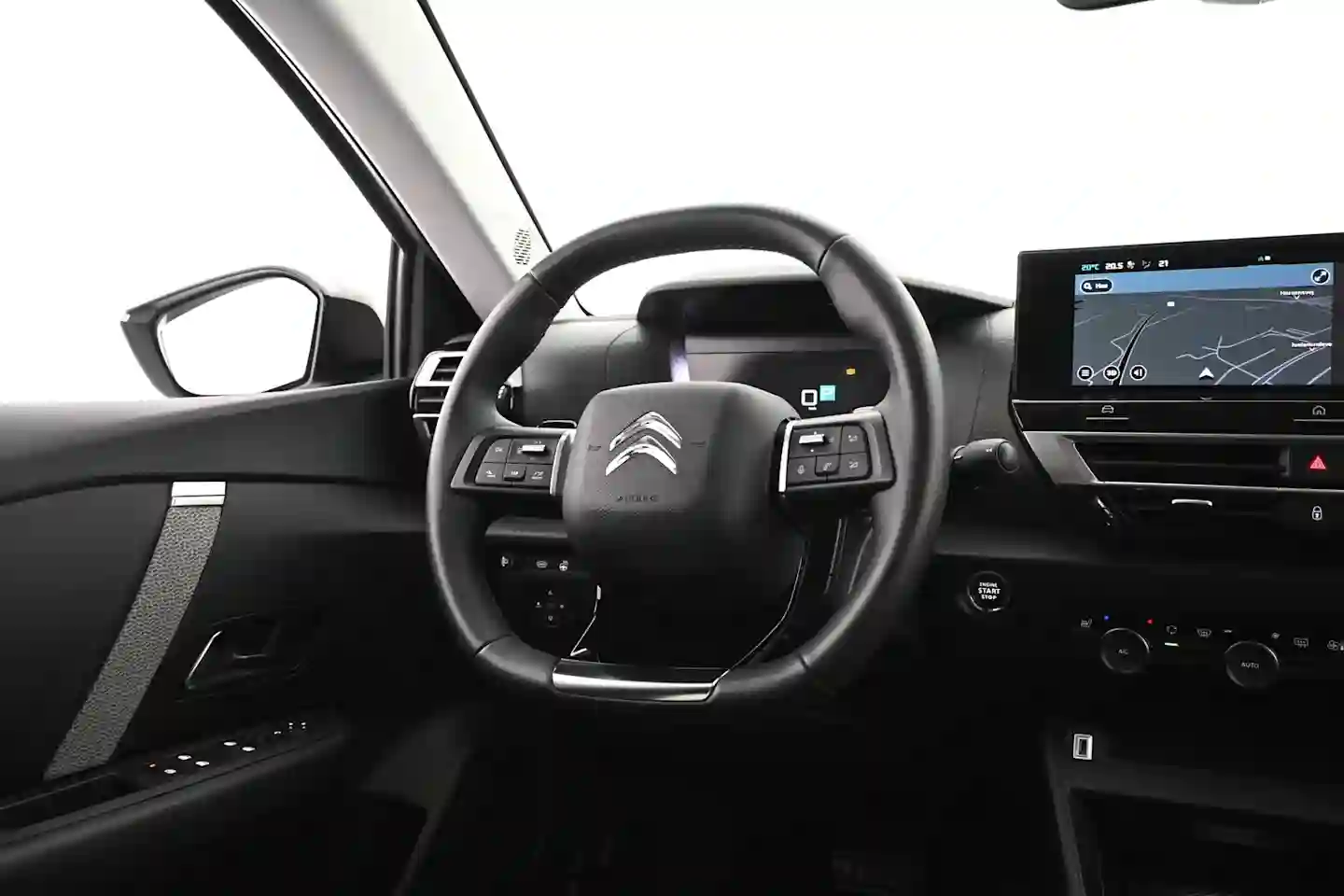 Car Image - 4Vmc8OE0AMLHzTmv4Z4aT7