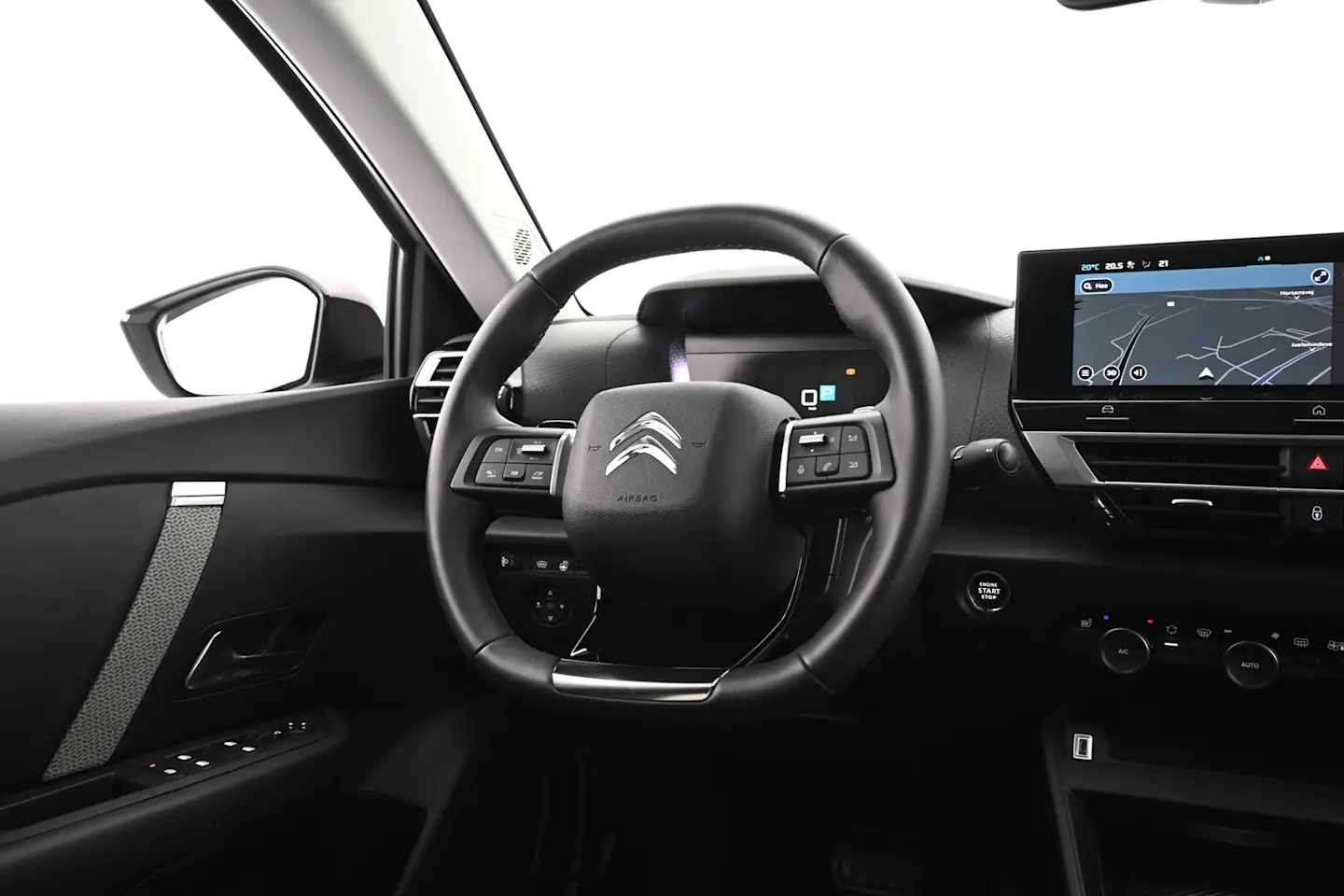 Car Image - 4Vmc8OE0AMLHzTmv4Z4aT7