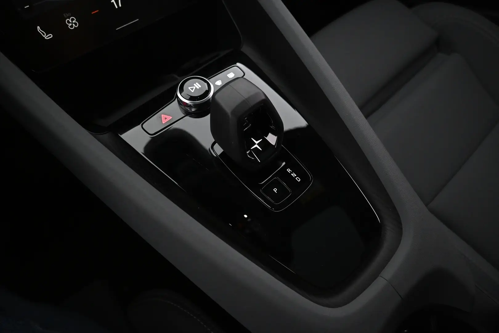 Car Image - 1F7BIIPDEyoNdLXF9jRNre