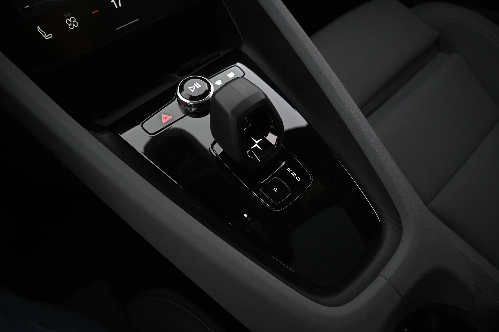 Car Image - 1F7BIIPDEyoNdLXF9jRNre