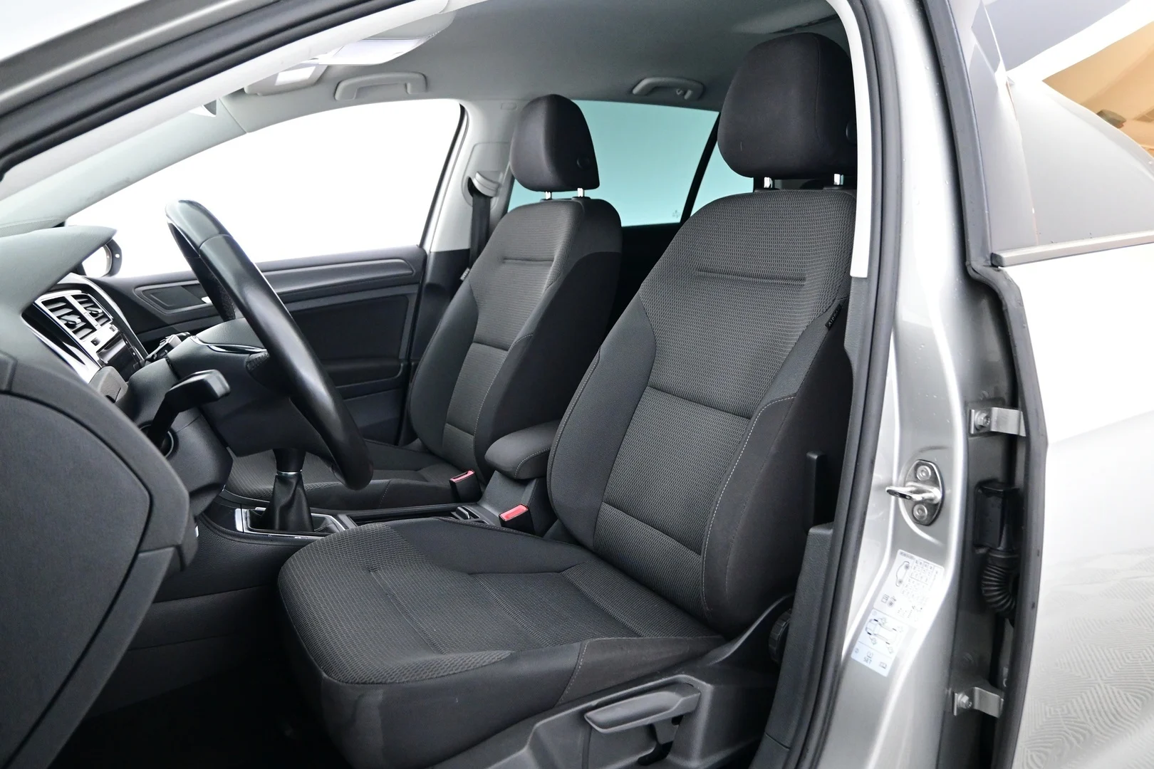 Car Image - 3zkl2YN49RloC7JpppZoIo