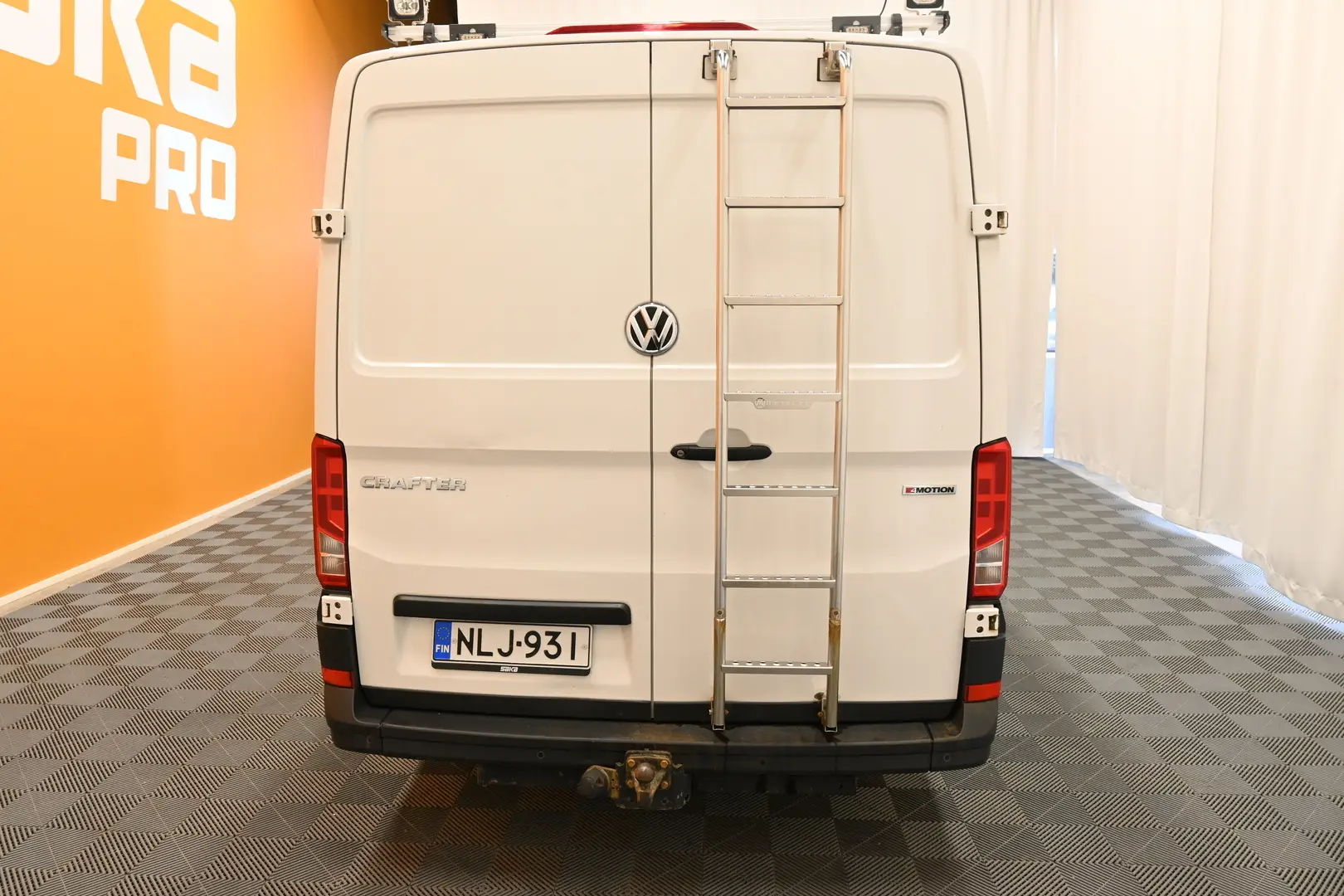 Car Image - 2mHVyWxotyuWy5bZ4BLs4a
