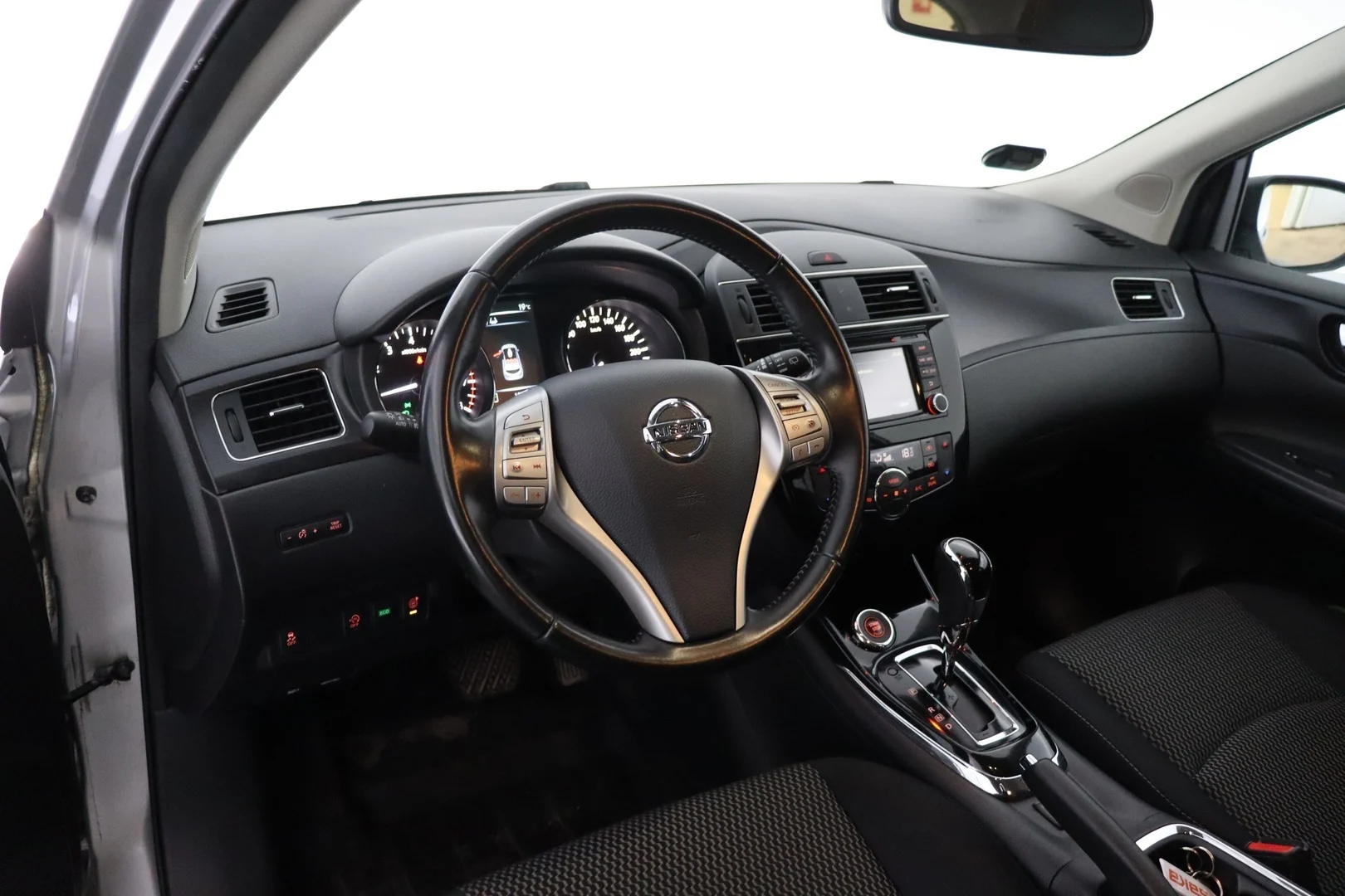 Car Image - 2ecwEkAPQnYgCUHltvwDOh