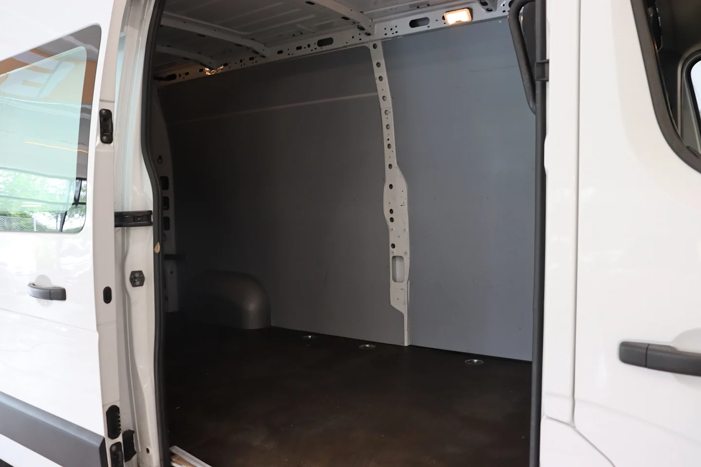Car Image - 1CBIWZS41tBt1lTaZXTWwN