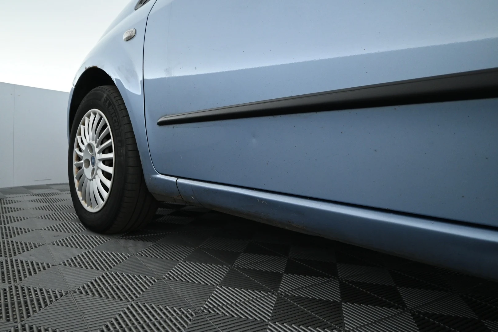 Car Image - hqchFqEWDr4y9OAA9zgFs