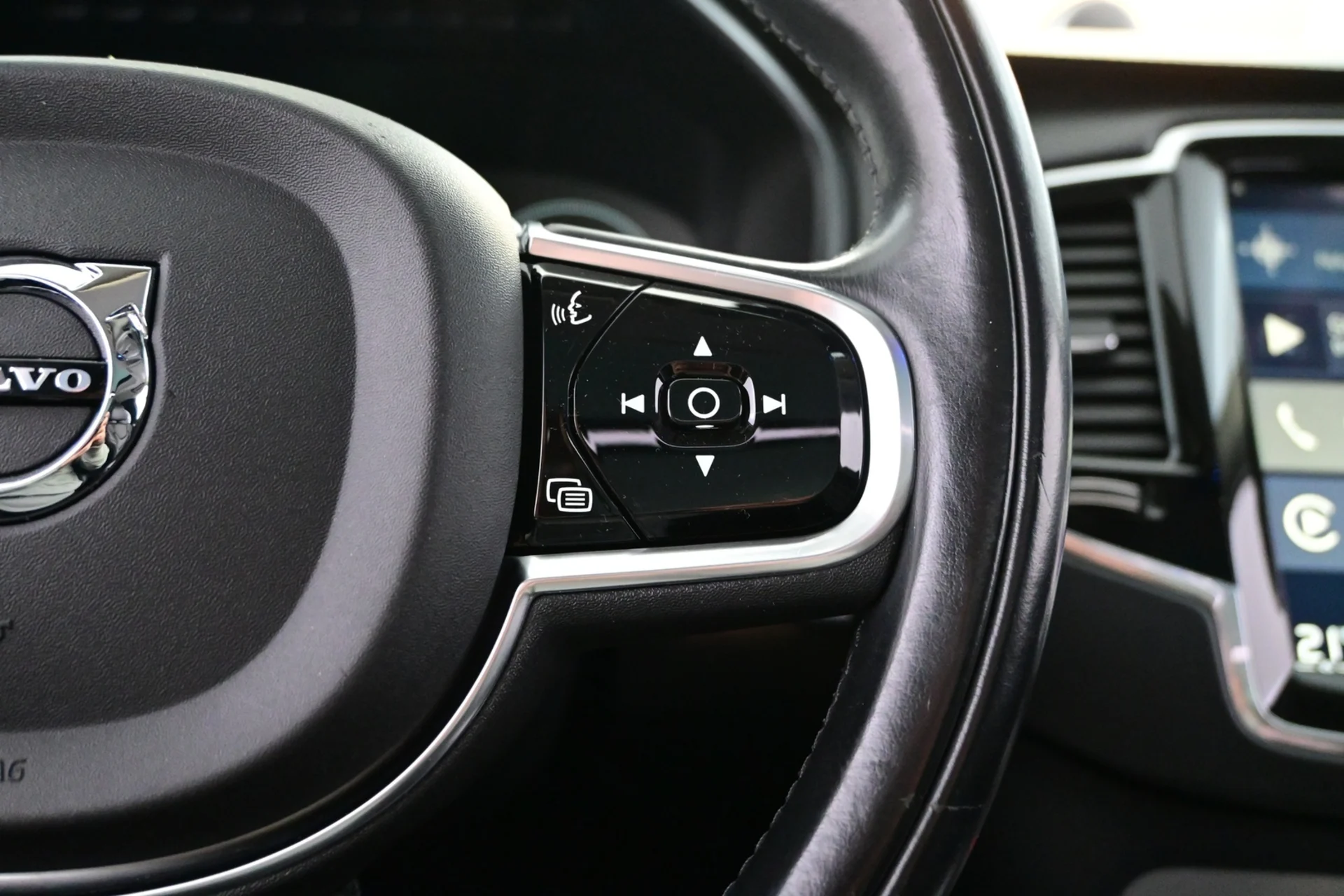 Car Image - 6fCyPqM4OE7hdc2ZqfyOQ7