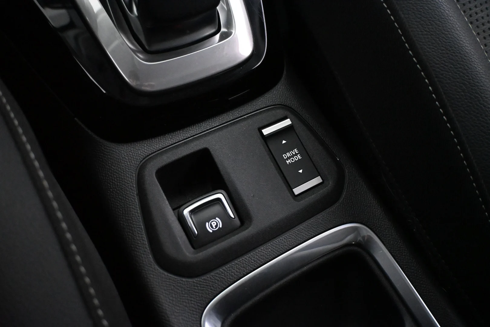Car Image - 18XIqDCMN6yVPrFv7ybYKy