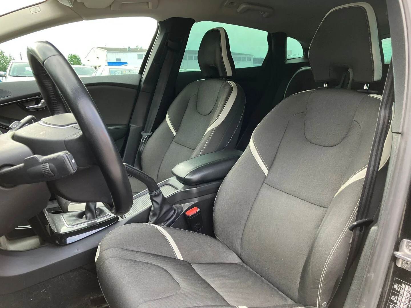 Car Image - 4mdtfUcZgnmaWz3L591bi5