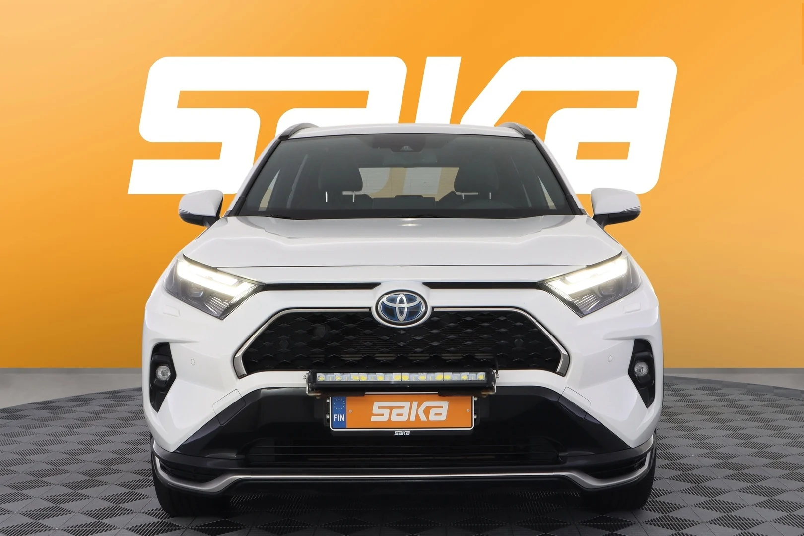 Car Image - 6jFHGJblwe97WWn1fMWNJ7