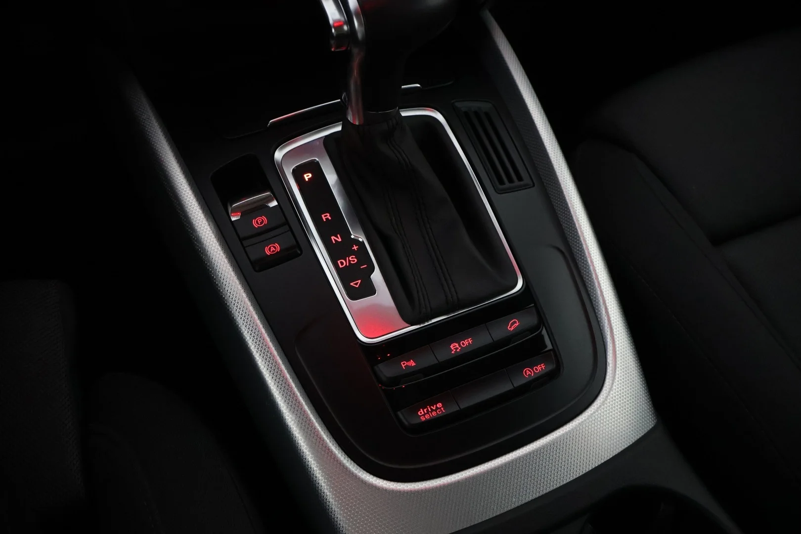 Car Image - 5usKj4KSRG9UCZUuZoC1kk