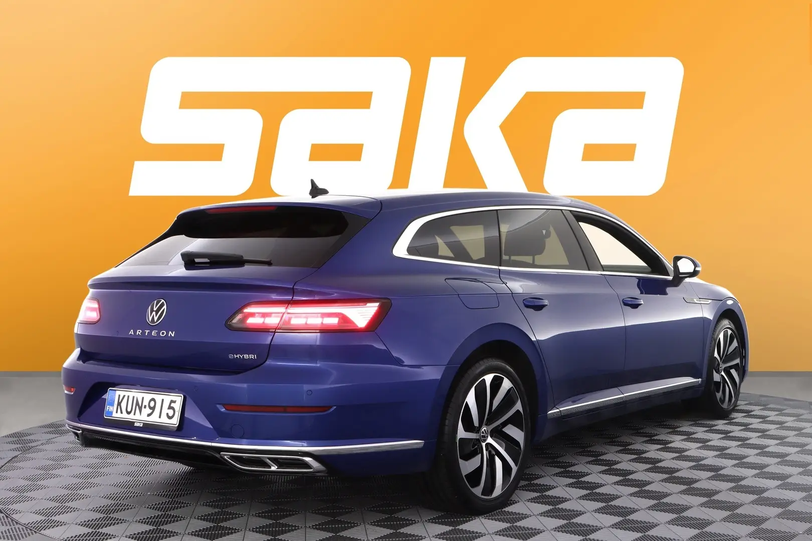 Car Image - 2rgKRgHcE9MeLXeq8mI63L