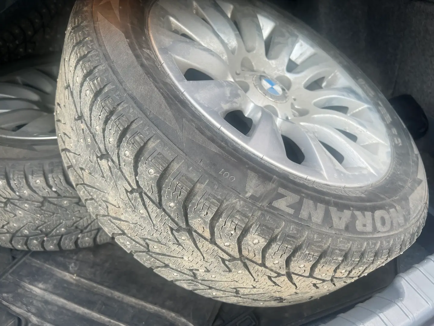 Car Image - 30Qg60lQTxmHoiQCLDvkj4