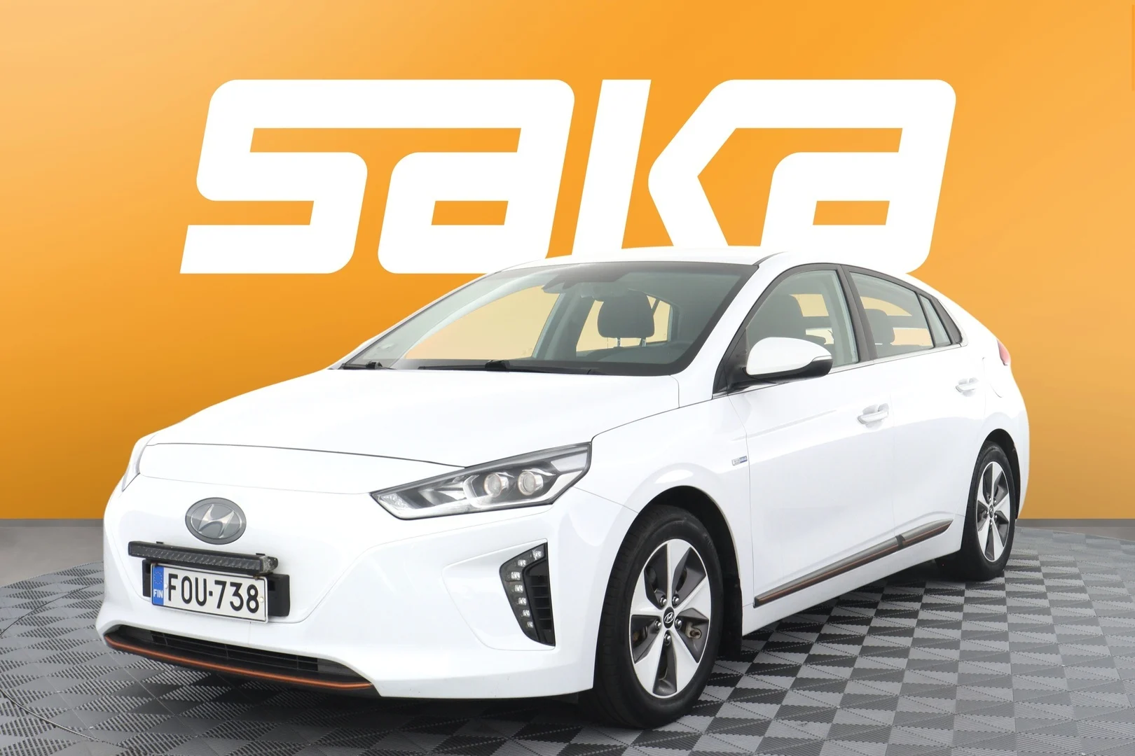 Car Image - TUzeSX16LK6DkJVQZDByb