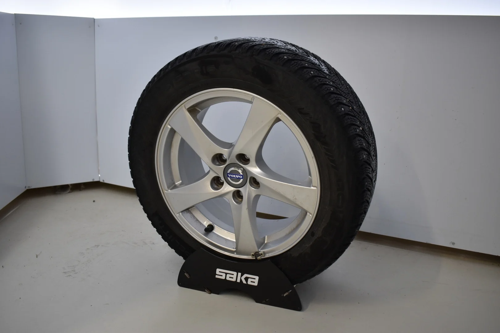 Car Image - 7E3KGmOZHu9ZFIgdbyWmsW