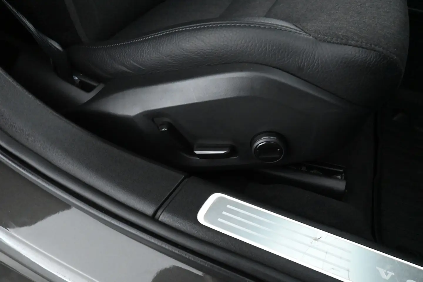 Car Image - 3hmimxKY6rAXUD8WeVsT3