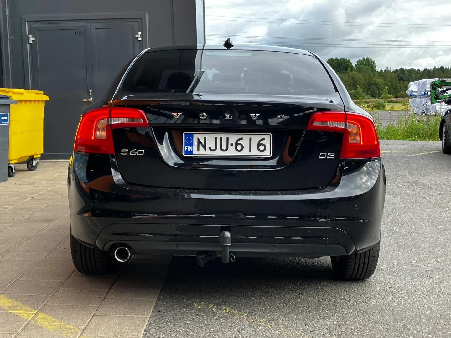 Car Image - xCn8suA2eBqqSjprAaUVi