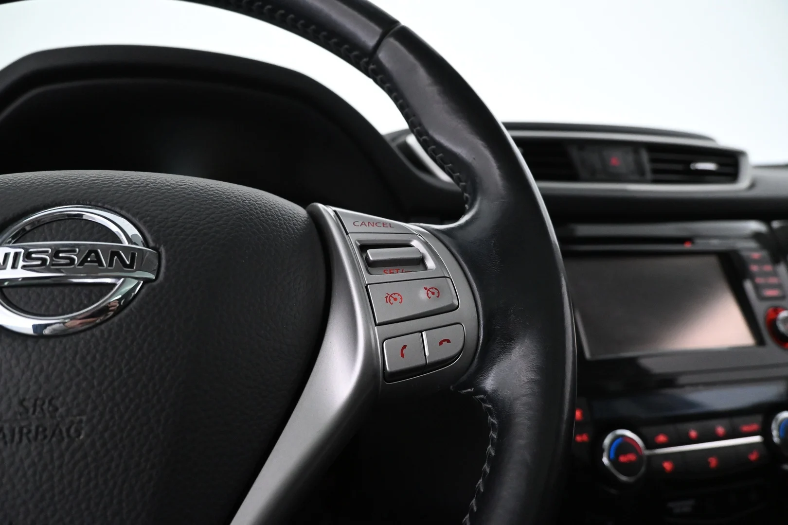 Car Image - 1Xz1Rsjlm6tV7zrxbkKg98