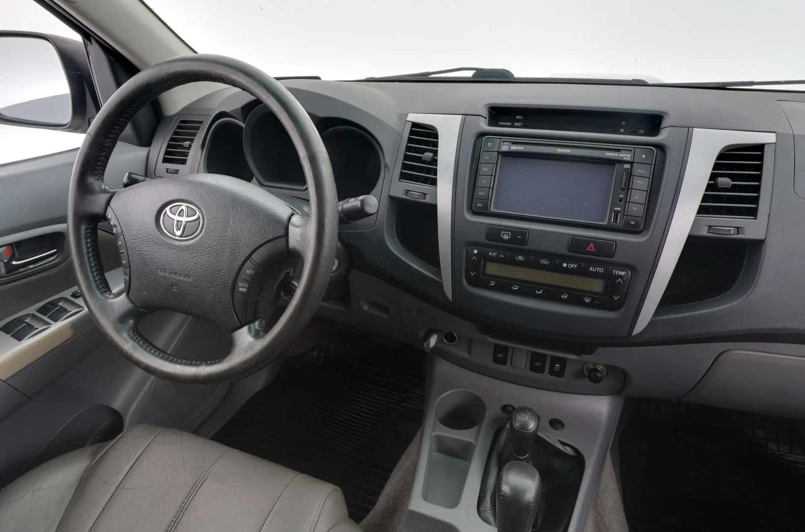 Car Image - 42KtSCfyKlmpkZ8XDsW161