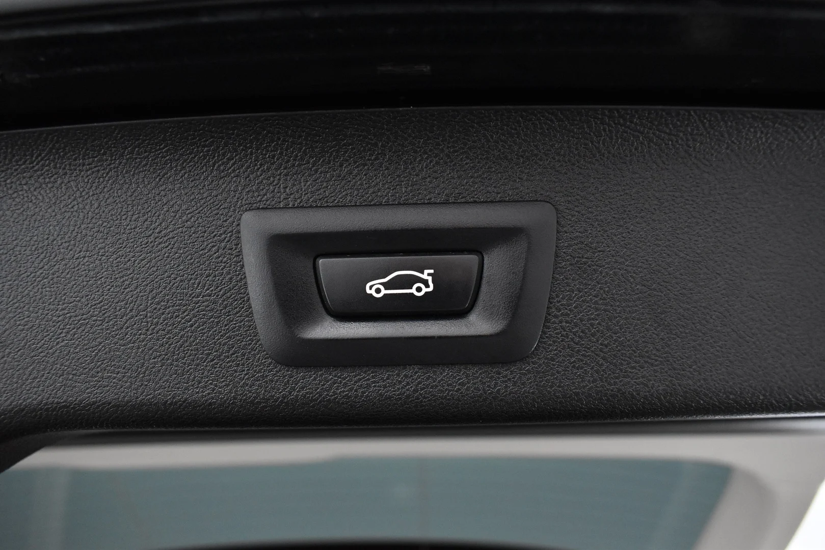 Car Image - 5bLjviMffSCLn6bsLhoviA