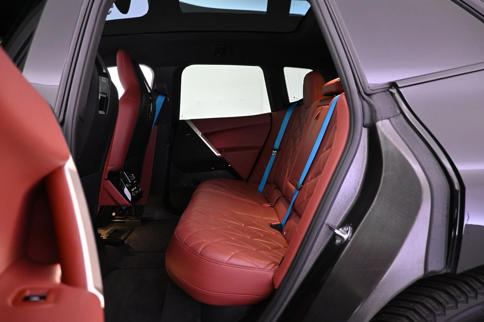 Car Image - 4bqSrZG4q1CDnZA3bEeFjO