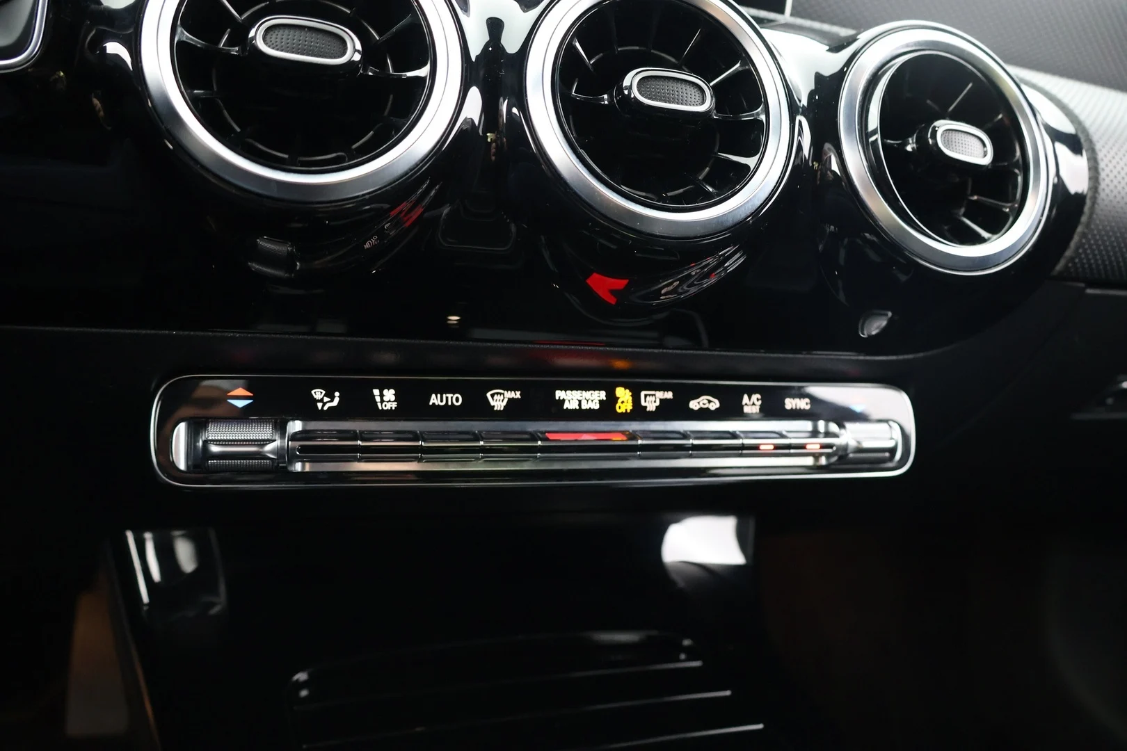 Car Image - 1xqqTilM2s5MIOs3Z6WB9E