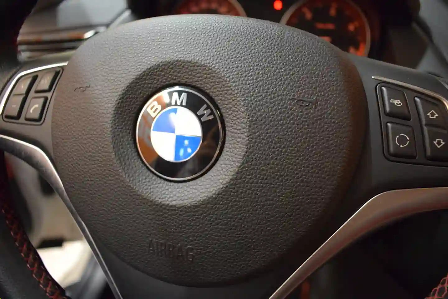 Car Image - xQtD4Z5BuJfAoDk54j3oY