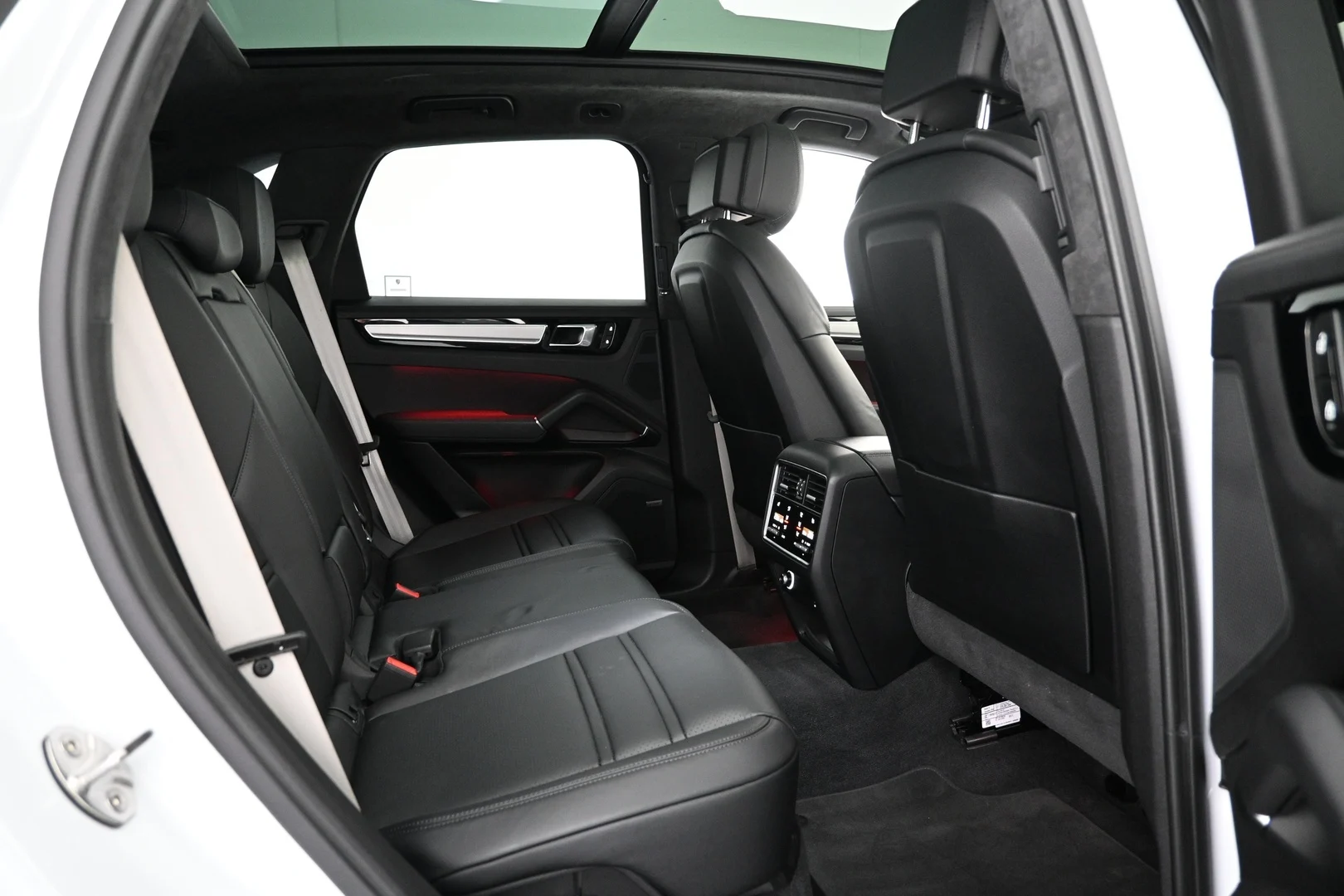 Car Image - 6c5QVODK71eTtS3vzHGVaW