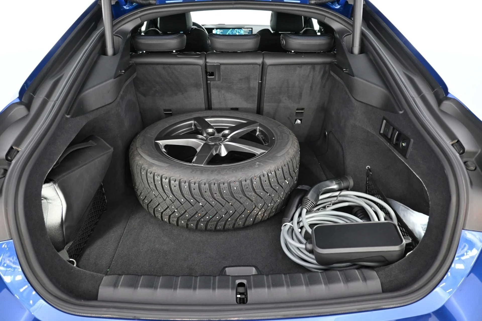 Car Image - 7MjgwRfEg6e75X4lKoNqaK