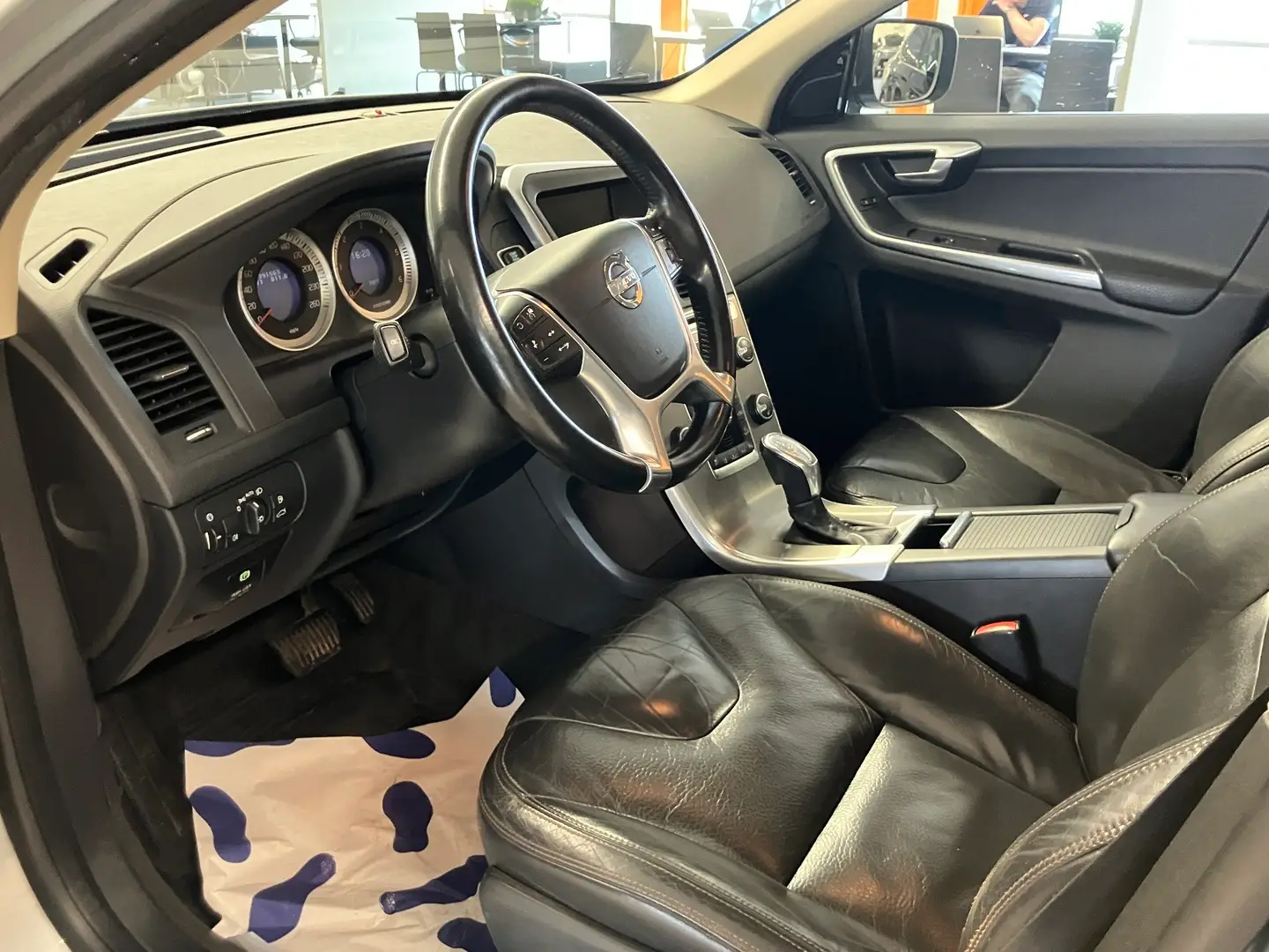 Car Image - 2zY0LDsm29X6TaI7w2h7oj