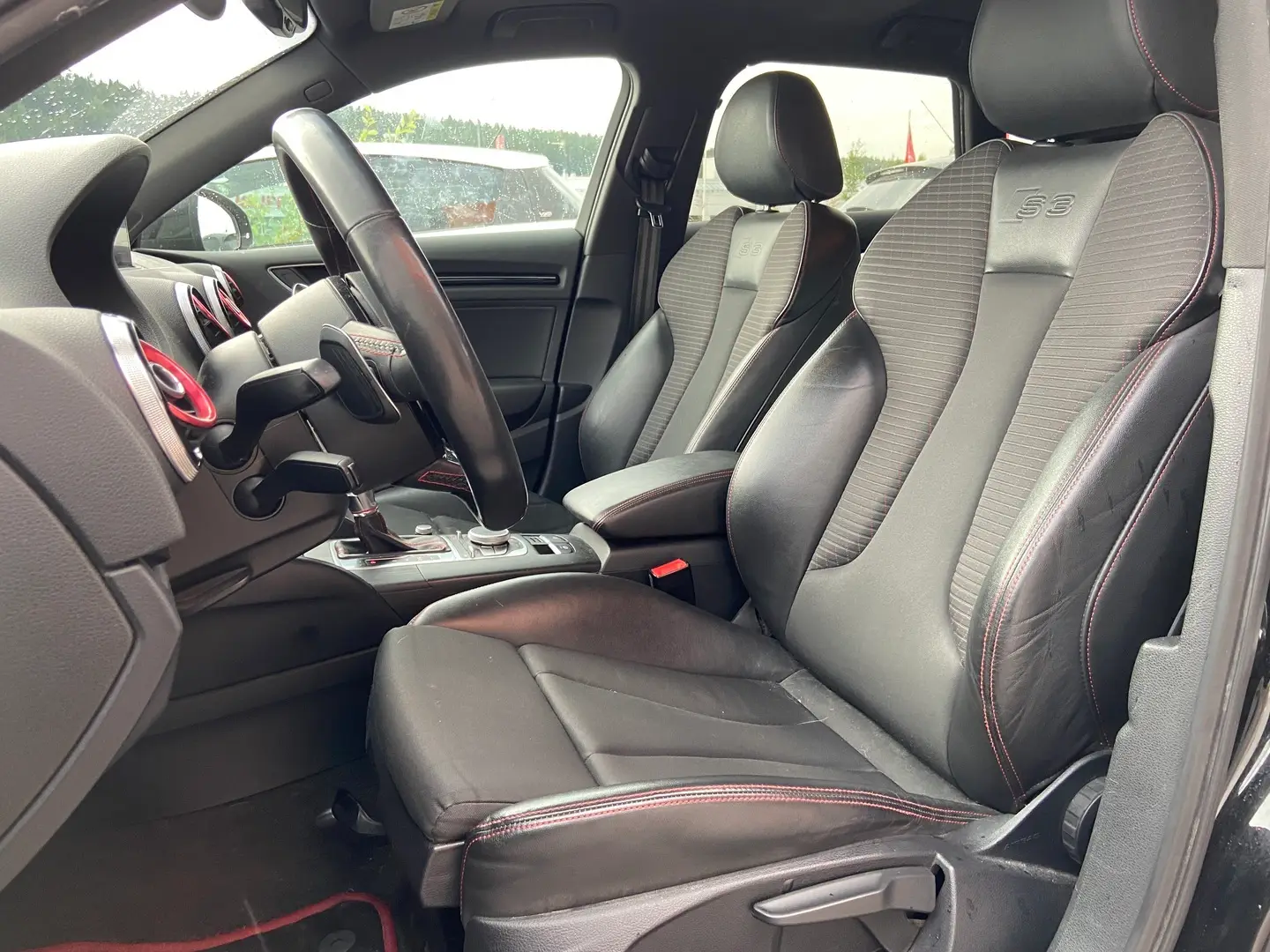 Car Image - 1YbHLCdSPqmgdphdeYn5O4