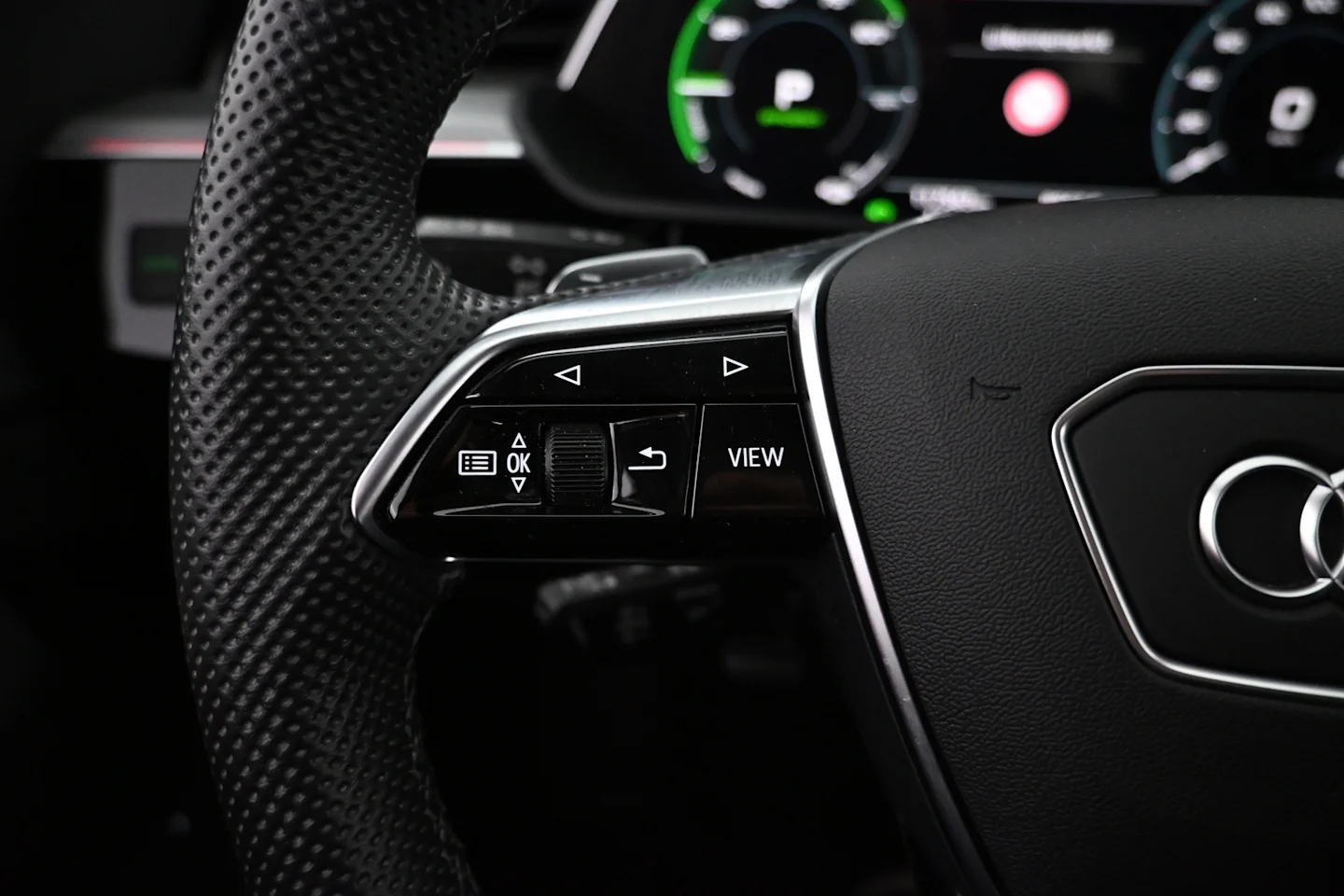 Car Image - 1GyNuTq3Dzl5utxZIqqOyl